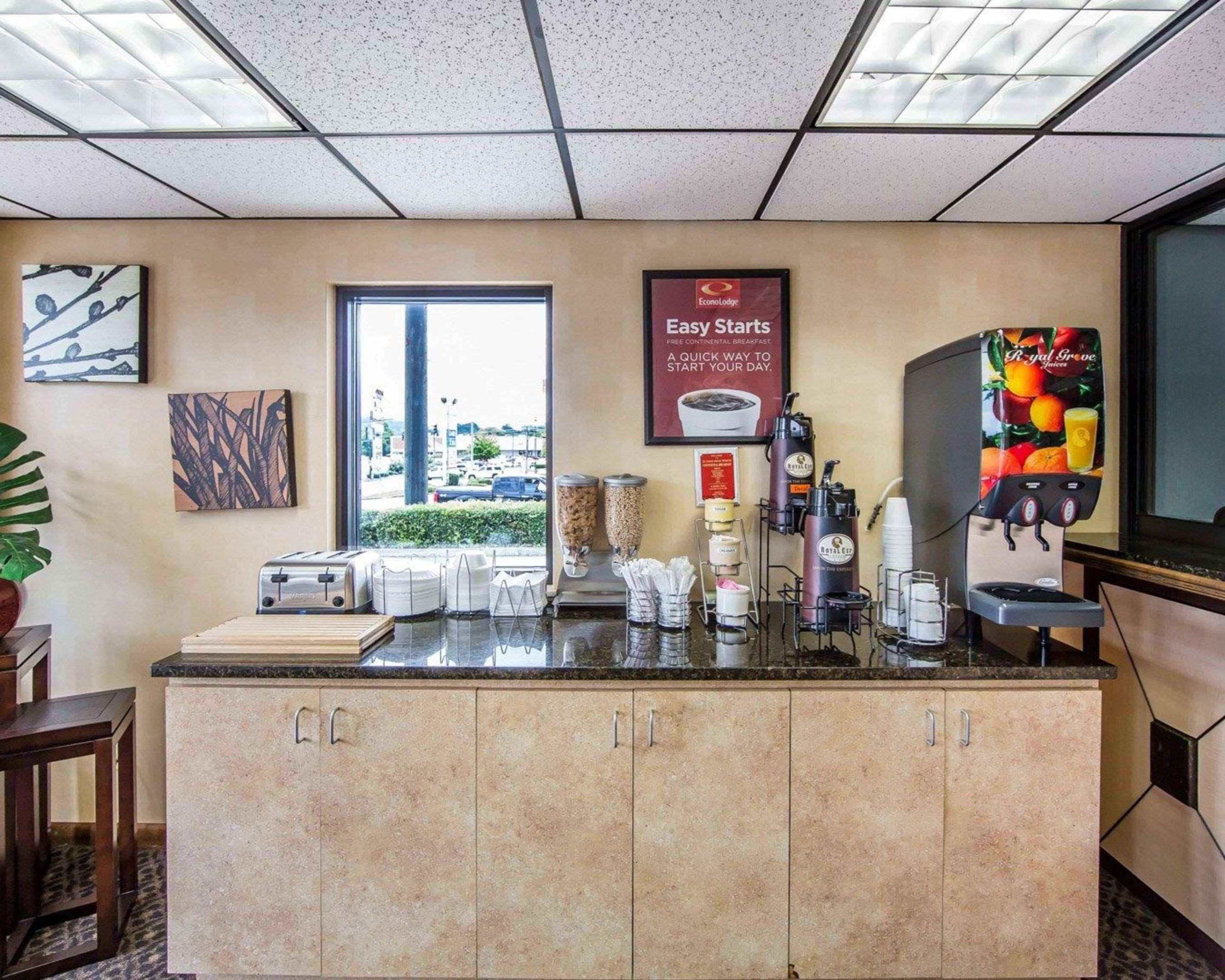 Econo Lodge North Ноксвилл Экстерьер фото